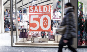 Al via i saldi invernali: ogni sardo spender&agrave; 93 euro