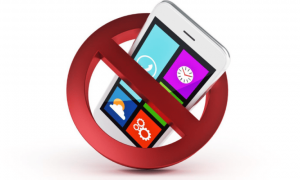 Australia, vietati i social per gli under 16, in Albania blocco totale di TikTok per un anno