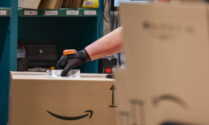 Amazon taglia un altro servizio: ora comprare dei vestiti sar&agrave; pi&ugrave; difficile