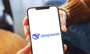 Cos&rsquo;&egrave; Deepseek e come funziona l&rsquo;IA cinese che spaventa i mercati e sfida ChatGPT
