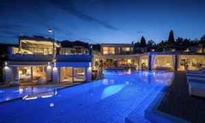 Porto Cervo, conclusa l&rsquo;inchiesta sulla villa di Gianluca Vacchi: confermati gli abusi edilizi