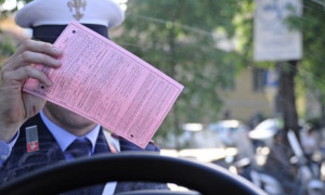 Multe stradali: oltre 1,7 miliardi nel 2024, ecco i comuni che hanno incassato di pi&ugrave;