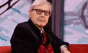 Vittorio Sgarbi ricoverato al Gemelli: "La mia depressione &egrave; un treno fermo in un luogo ignoto"