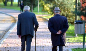 Sardegna invita i pensionati canadesi: "Svernate da noi, sarete i benvenuti"