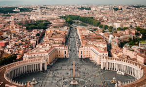 Vaticano, non si pu&ograve; cancellare il battesimo