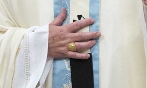 Il Papa &egrave; morto: cosa succede adesso? I riti e le tradizioni millenarie della Chiesa Cattolica