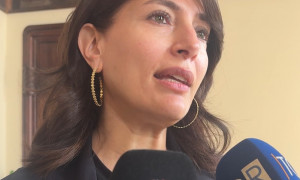 Caterina Murino a Cagliari per la mostra "Attraverso gli occhi"