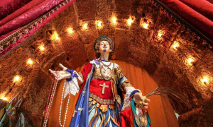 Sant&rsquo;Efisio 2025: fede, tradizione e un turismo da record