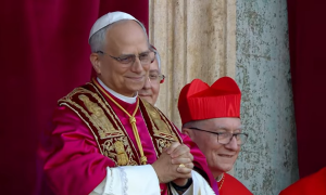 La Cei con Baturi: "Gioia e commozione per Papa Leone, saremo Chiesa che costruisce ponti"