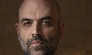 Saviano dopo gli arresti per l&rsquo;assalto ai portavalori: &ldquo;Avevo ragione. La politica sarda &egrave; omertosa&rdquo;