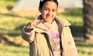 Gaza piange Yaqeen Hammad, la piccola attivista-influencer che portava sorrisi sotto le bombe