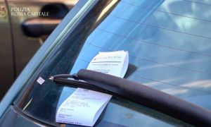 Maturit&agrave; con multa a Roma: l&rsquo;appello disperato del maturando non commuove i vigili