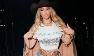 Beyonc&eacute; al centro di polemiche per una t-shirt &ldquo;anti-indigeni&rdquo;