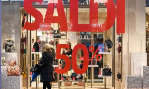 Al via i saldi estivi in Sardegna: ogni famiglia spender&agrave; circa 157 euro