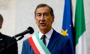 Milano, il sindaco Beppe Sala indagato per nomine e urbanistica: &quot;Allucinante saperlo dai giornali&quot;