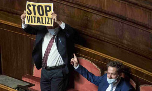 Resta il taglio dei vitalizi: respinto il ricorso di 800 ex deputati