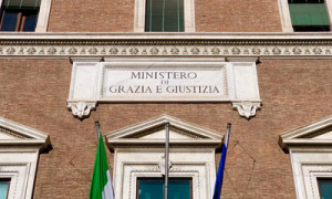 Maxi concorso al Ministero della Giustizia: 2.970 posti diplomati e laureati