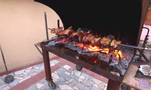 Pranzo di&nbsp;Ferragosto, stime FIPE Sud Sardegna: il 70 per cento dei ristoranti rester&agrave; aperto, men&ugrave; f