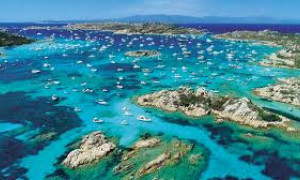 La Maddalena, assedio di yacht nell&rsquo;arcipelago,  il Codacons denuncia