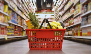Consumatori italiani, cresce la spesa ma resta sotto i livelli del 2007