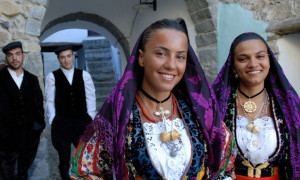 Autunno in Barbagia 2025 parte da Bitti: grande successo per la prima tappa