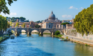 Roma, Gualtieri: &quot;Entro cinque anni potremo fare il bagno nel Tevere&quot;