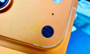 iPhone 17, utenti segnalano graffi gi&agrave; dopo poche ore: &ldquo;Serve subito una cover&rdquo;