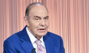 &ldquo;Vespa infame&rdquo;: scritta offensiva contro Bruno Vespa nella sede Rai di via Teulada