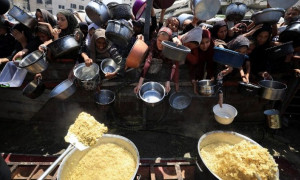 Gaza, l&rsquo;Italia prepara l&rsquo;invio di 100 tonnellate di aiuti alimentari