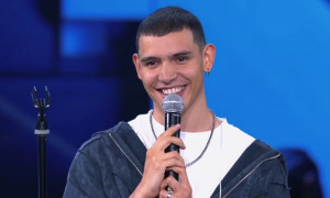 X-Factor, tutta la Sardegna Tifa per EroCaddeo, conquista Achille Lauro e vola ai live
