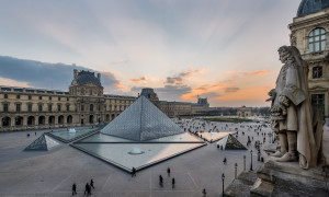 Riaperto il Louvre tre giorni dopo il clamoroso furto