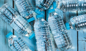 A Cagliari l'acqua minerale &egrave; tra le pi&ugrave; care d'Italia: 3,05&euro; per un fardello da 9 litri