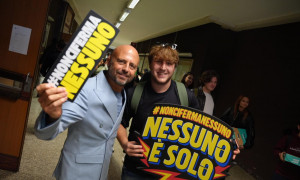 &ldquo;Nessunə &egrave; solə&rdquo;: la carovana di #NonCiFermaNessuno arriva a Cagliari