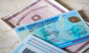 Stop al rinnovo della carta d'identit&agrave; per gli over 70