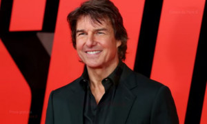 Tom Cruise riceve l'Oscar onorario: &quot;Fare film non &egrave; quello che faccio, &egrave; ci&ograve; che sono&quot;