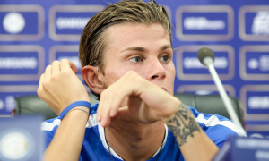 Quel tweet di Gerry Scotti: Longo erede di Riva? &quot;La frase mi perseguita&quot;