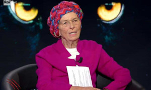 Paura per Emma Bonino, ricoverata in terapia intensiva a Roma: &laquo;&Egrave; vigile&raquo;