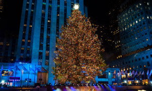 La magia del Natale accende New York: la citt&agrave; si veste a festa