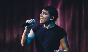 X Factor: Erocaddeo batte ogni Record con &quot;Punto&quot; che supera 2 milioni di stream