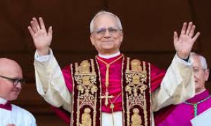 Vogue incorona Papa Leone XIV icona di stile: il Pontefice tra i &quot;Best Dressed&quot; del 2025