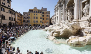 Fontana di Trevi, addio accesso libero: dal 7 gennaio si paga il ticket d&rsquo;ingresso
