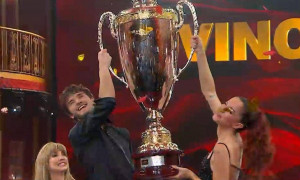 Ballando con le Stelle, Andrea Delogu vince e il padre dedica la coppa al figlio Evan