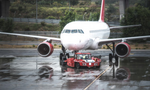 Famiglia accusata di aver imbarcato la nonna morta su un aereo in partenza da Malaga