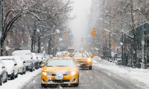Tempesta di neve a New York, dichiarato lo stato di emergenza