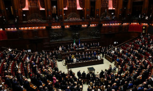 S&igrave; alla manovra: sforbiciata all&rsquo;Irpef e 22 miliardi per il 2026