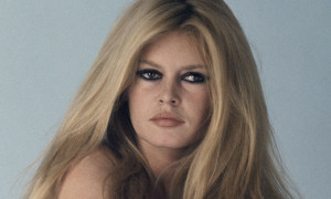 L&rsquo;ultimo viaggio di B.B.: Saint-Tropez saluta Brigitte Bardot sulle note dei Gipsy Kings