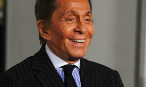 Roma saluta Valentino: aperta la camera ardente in Piazza Mignanelli. Venerd&igrave; 23 gennaio i funerali