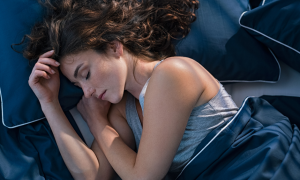 Dormire poco accorcia la vita: un nuovo studio americano rafforza l&rsquo;allarme