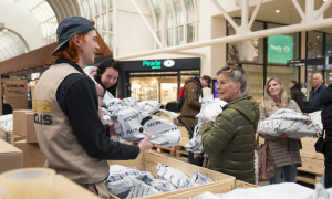 King Colis torna in Sardegna per una nuova vendita di pacchi smarriti