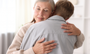 Casa e giovani, Italia ai vertici per permanenza in famiglia